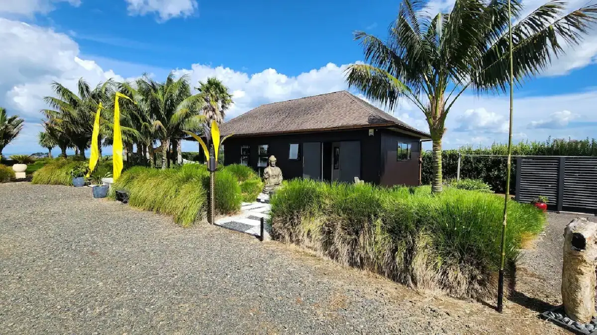 Entrance in daylight